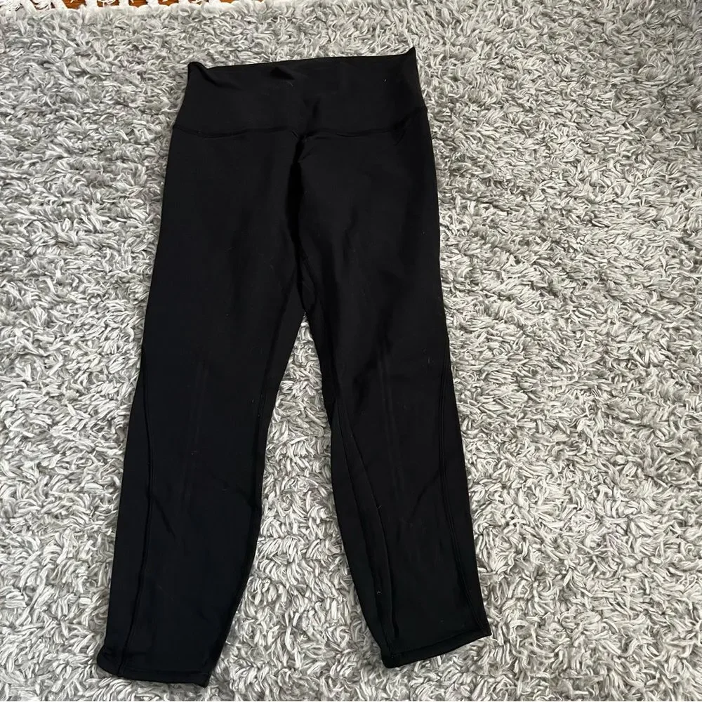 Lululemon black 21” leggings size 10